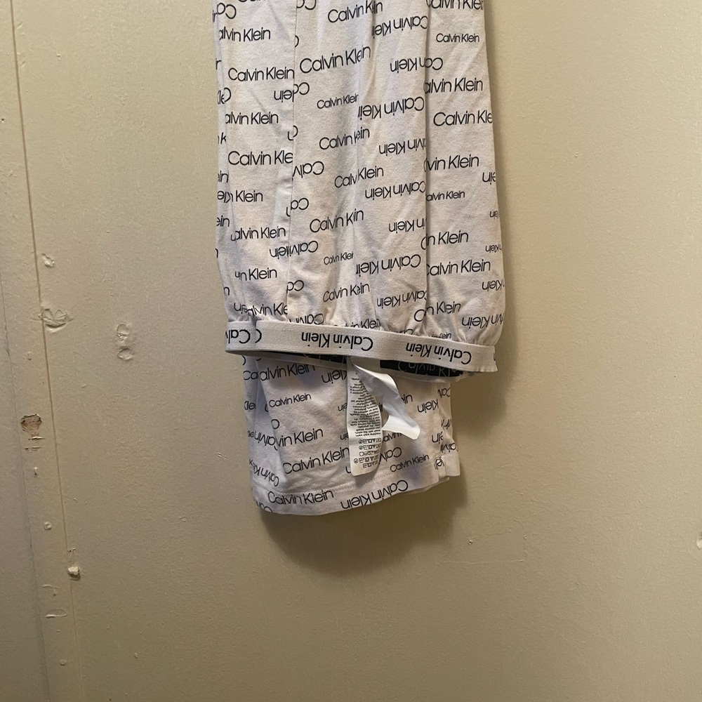 Sleeping pants
